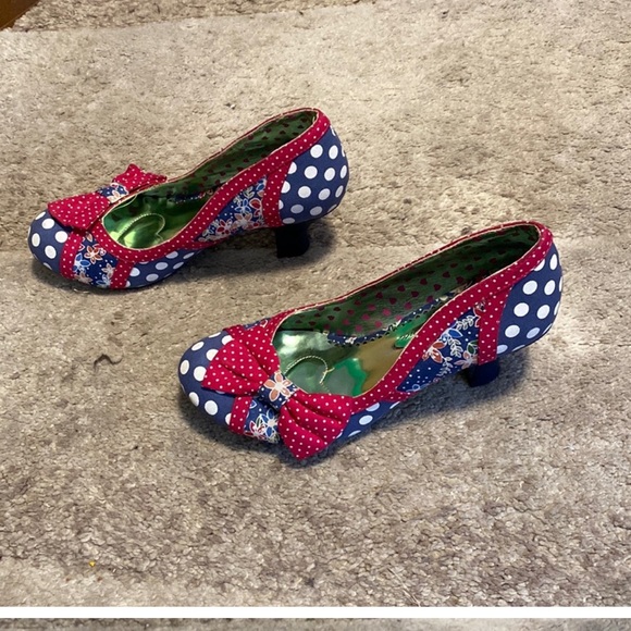 POETIC LICENCE Shake It Vintage Polkadot Heels - Picture 2 of 5